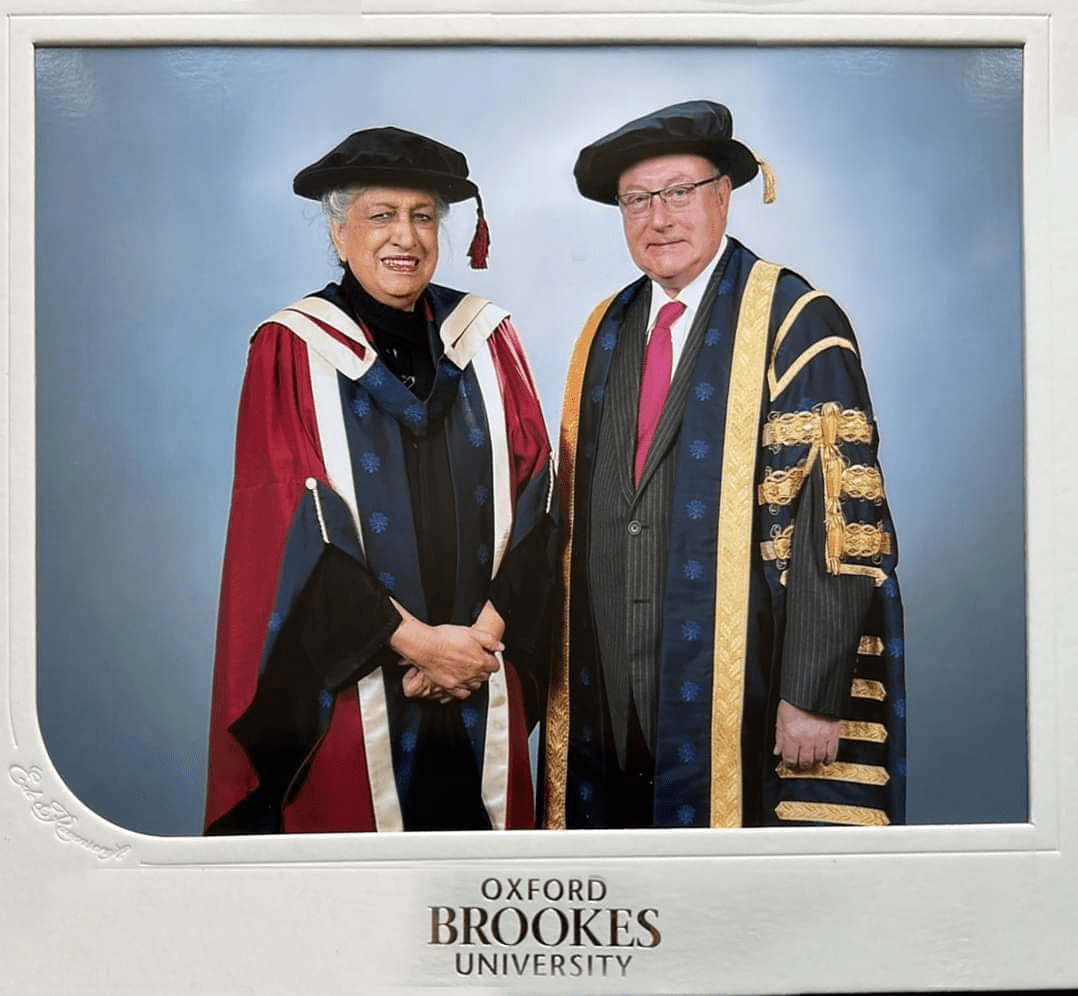 Ar. Yasmeen Lari was awarded an honorary degree (Doctor of Design) by Oxford Brookes University, Oxford, UK 2